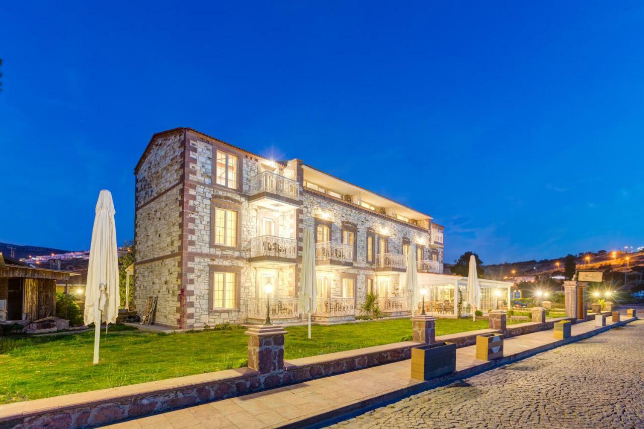Navalia Hotel Foça Bagian luar foto